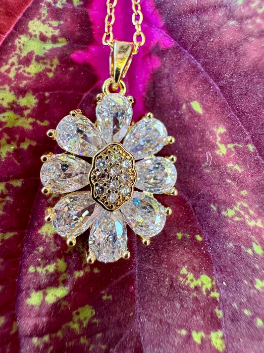 Collier fleurs, oxyde de zirconium, acier, inoxydable, doré, réglable